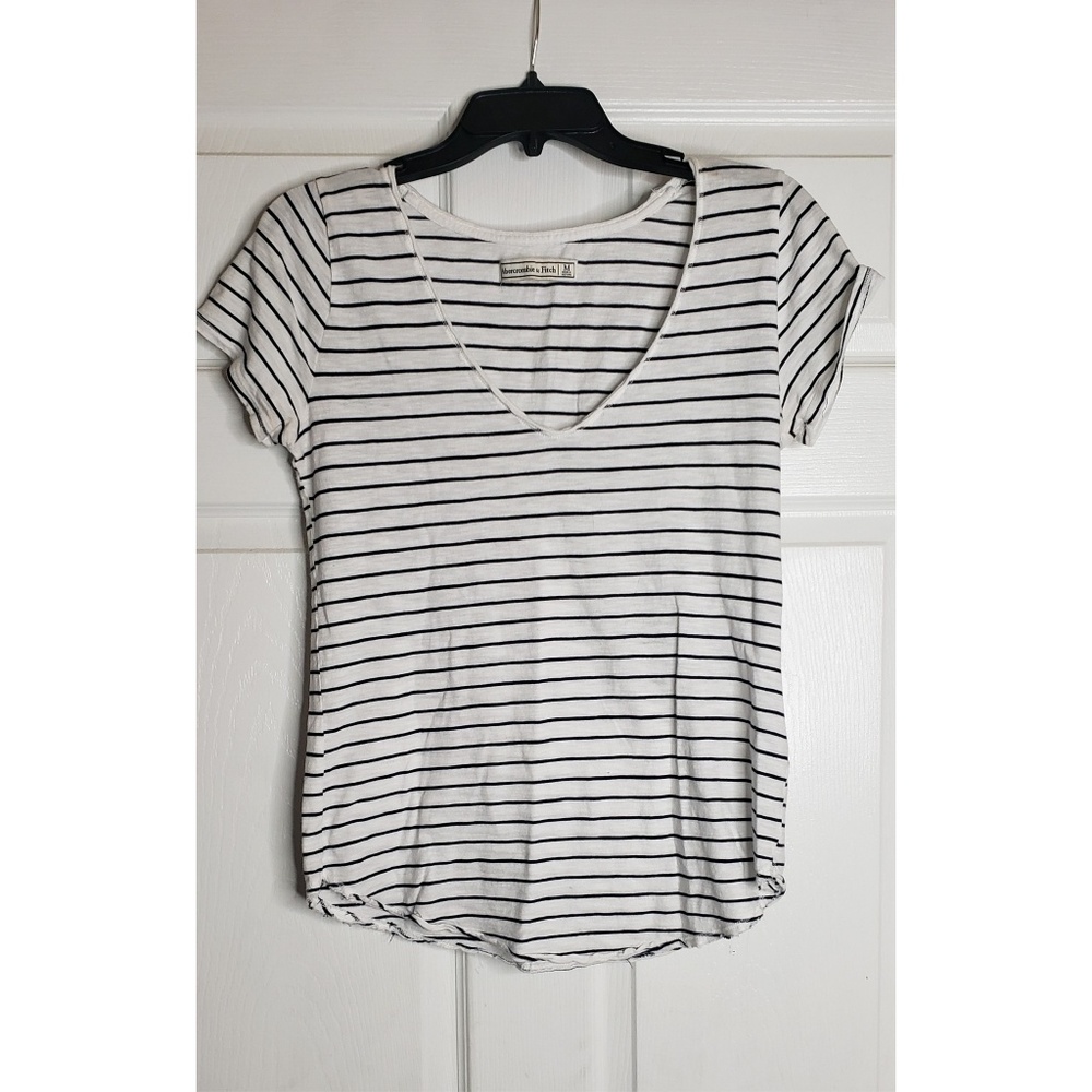 Black and white striped Abercrombie & Fitch T
